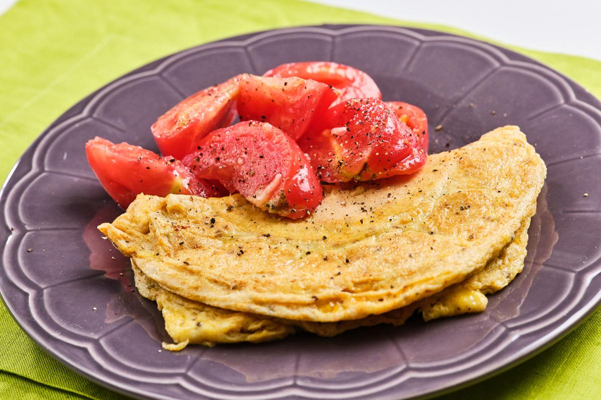 Una Tortilla Francesa Con Tomate Ali Ado Que Siempre Sabe Bien