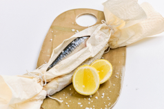 Presentación final de las sardinas al horno.