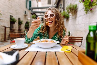 8 de cada 10 españoles eligen restaurante por su menú saludable