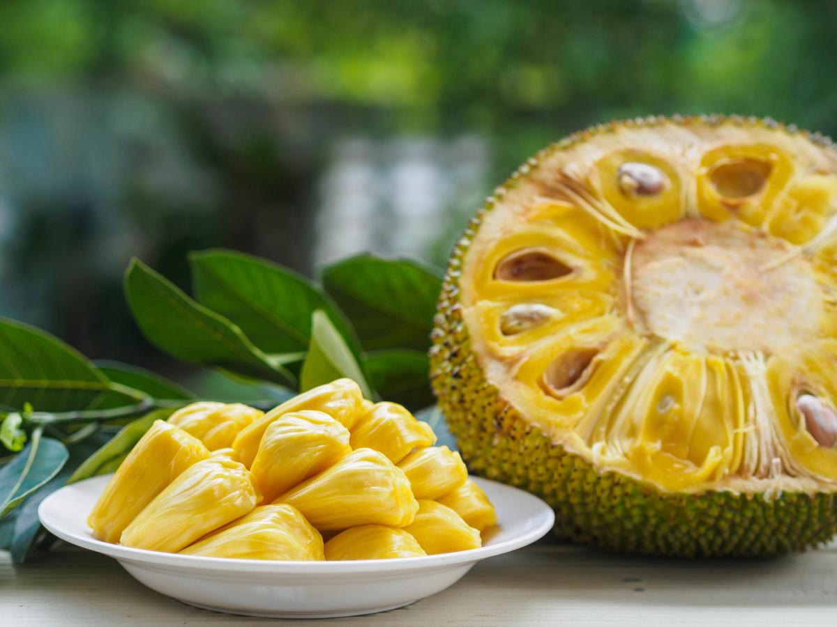 ¿Qué es el jackfruit y por qué arrasa entre los veganos?