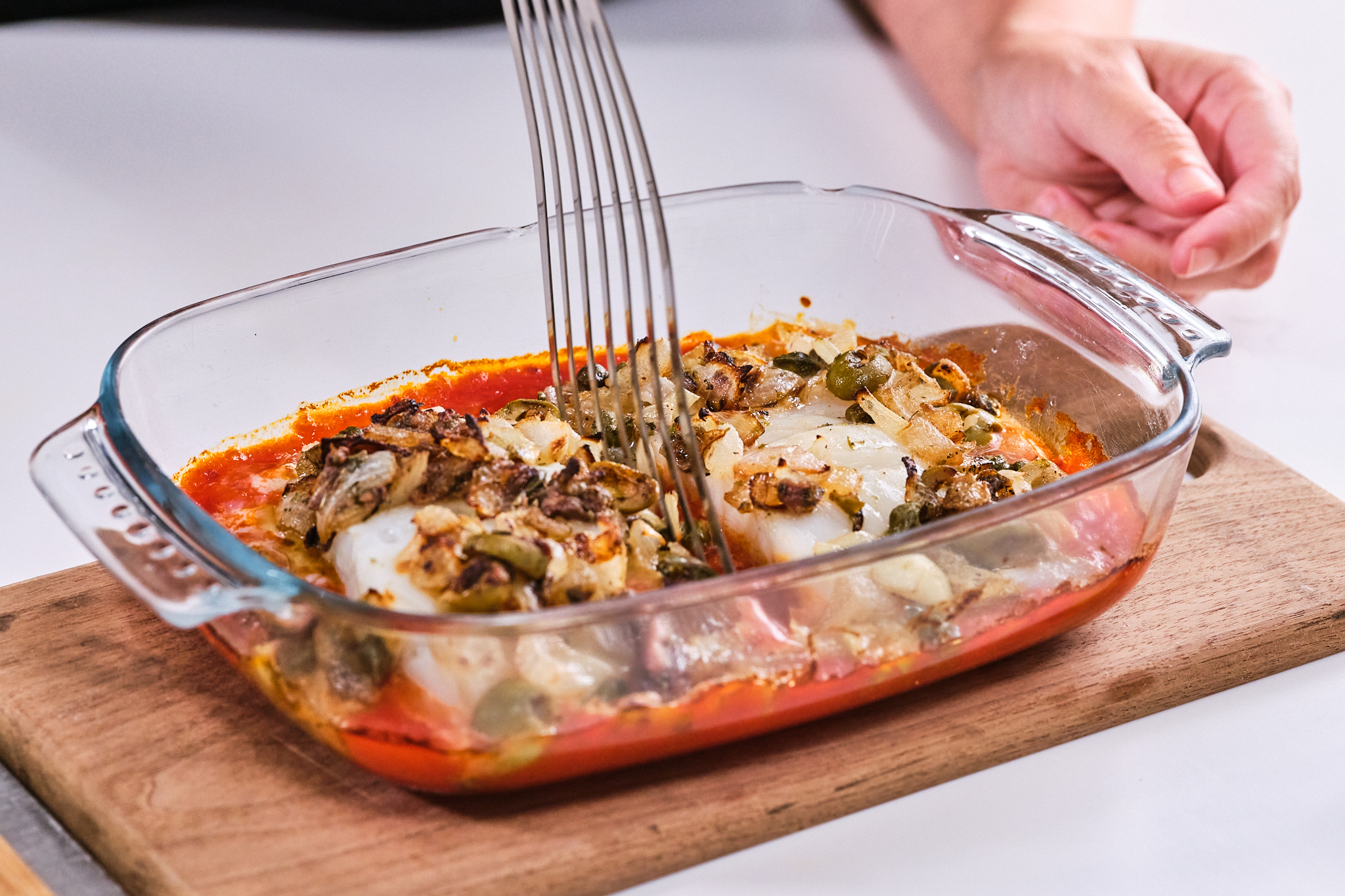 Servir el pescado cuando esté hecho